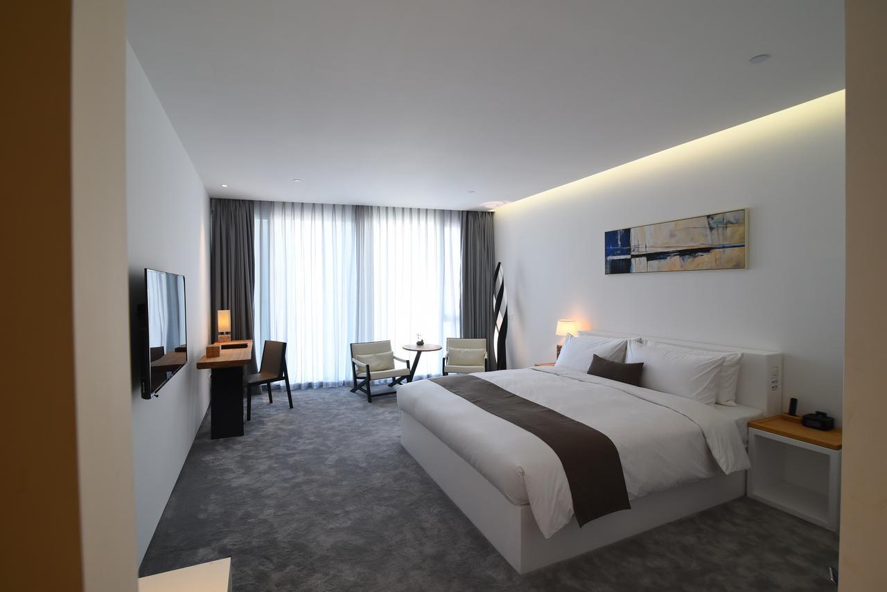 Jiaxing Goliah Hotel Exterior photo