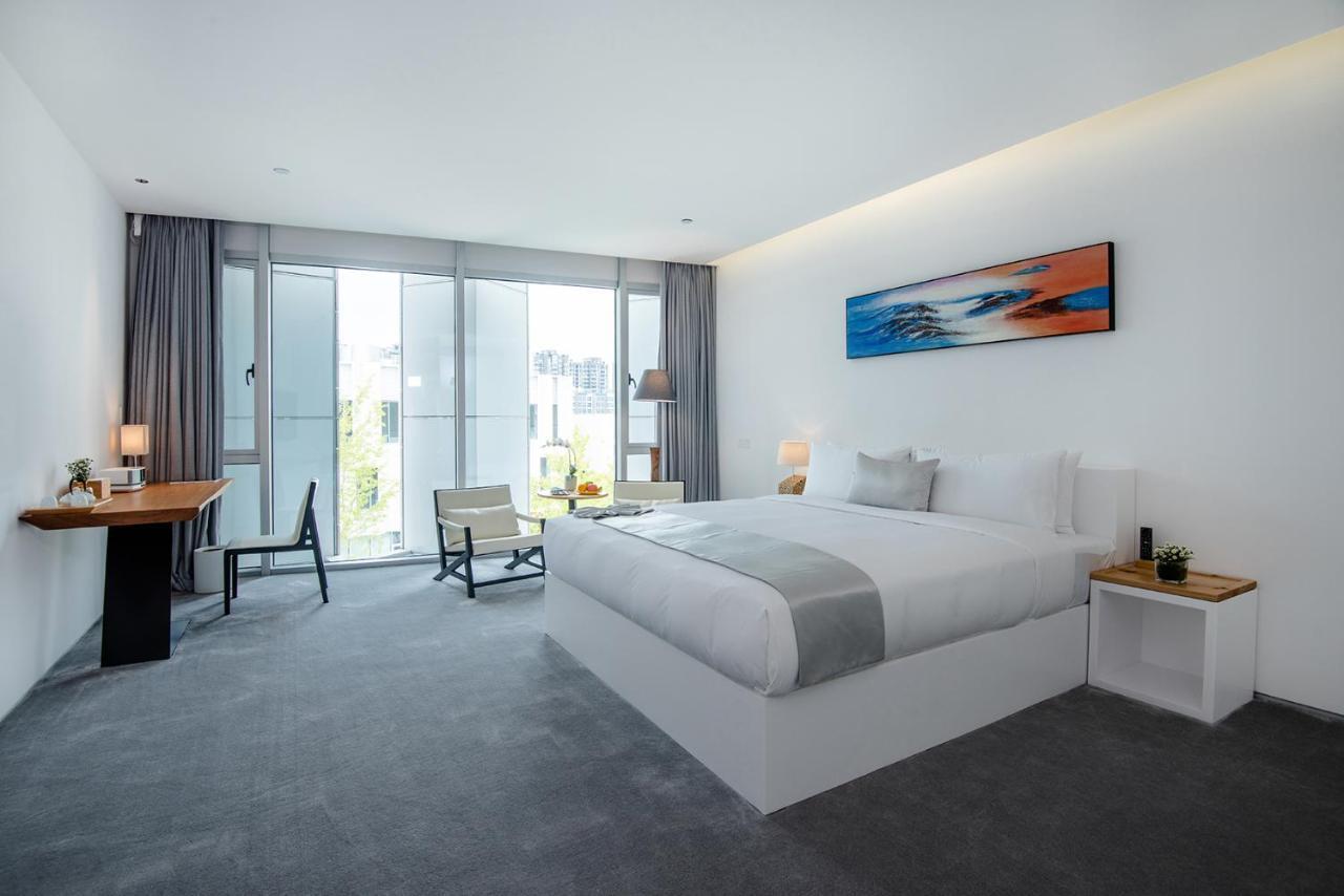Jiaxing Goliah Hotel Exterior photo